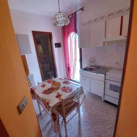 Apartment Casa Vacanza Delfino Bianco *
