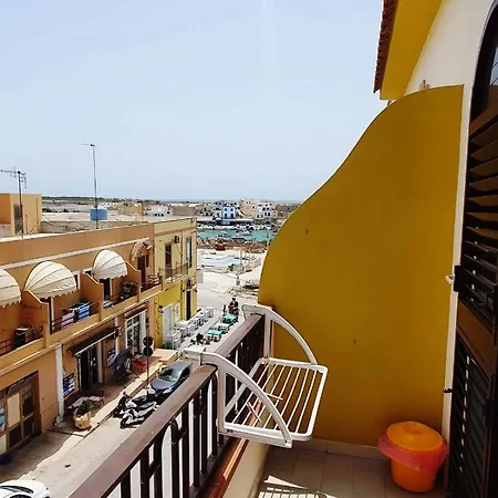 Casa Vacanza Delfino Bianco * Lampedusa