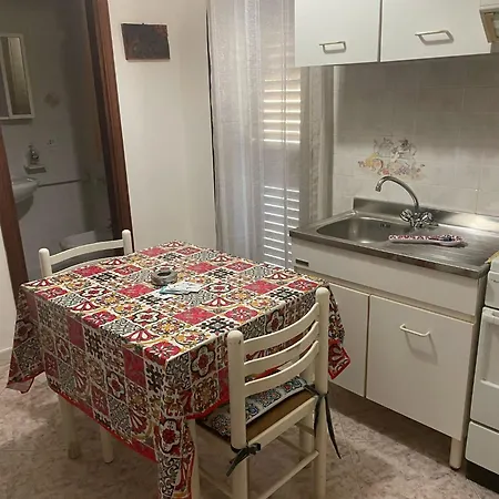 Apartment Casa Vacanza Delfino Bianco *